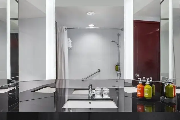 Süit, 1 En Büyük (King) Boy Yatak, Business Dinlenme Salonu Kullanımı (High Floor)