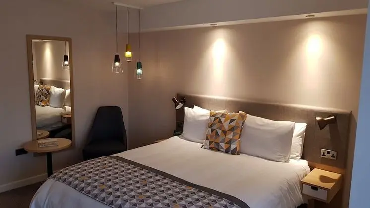 Premium Oda, 1 En Büyük (King) Boy Yatak