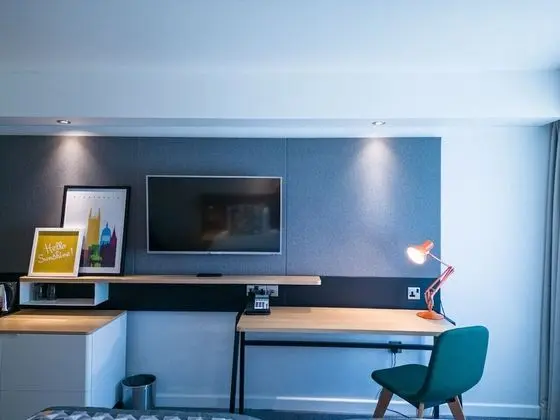 Premium Oda, 1 En Büyük (King) Boy Yatak