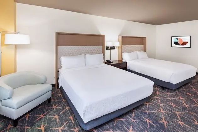 Standard Oda, 2 Büyük (Queen) Boy Yatak