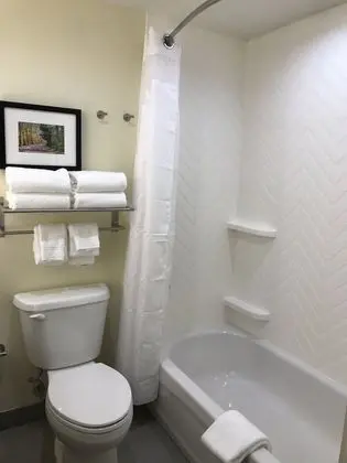 Standard Oda, 1 En Büyük (King) Boy Yatak (Walk-In Shower)