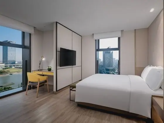 Süit, 1 Yatak Odası, Bahçe Manzaralı (Living and Dining Area)