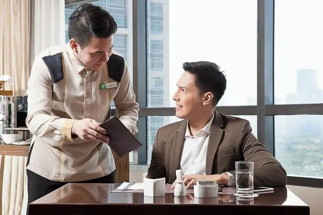 Standard Oda, 1 En Büyük (King) Boy Yatak, Business Dinlenme Salonu Kullanımı
