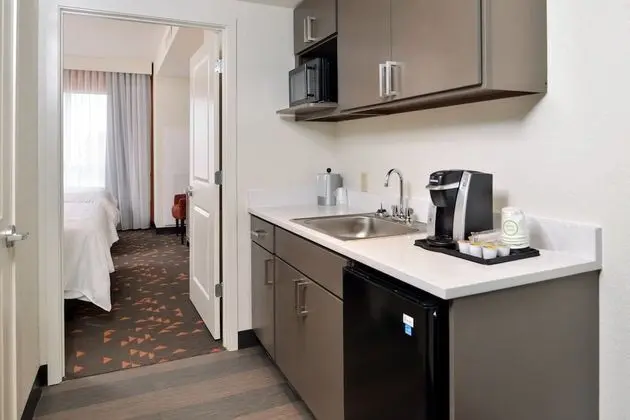Süit, Birden Çok Yatak (Additional Living Area)
