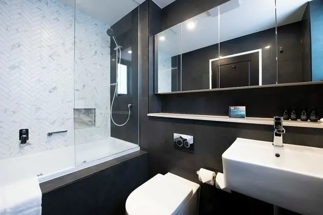 Premium Oda, 1 En Büyük (King) Boy Yatak (Bath)
