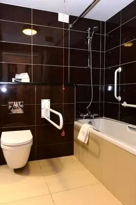 Standard Oda, 1 Çift Kişilik Yatak, Engellilere Uygun
