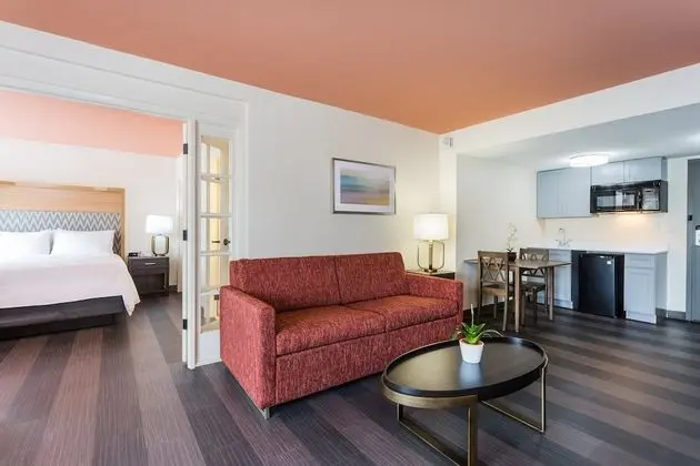 Süit, 1 Büyük (Queen) Boy Yatak