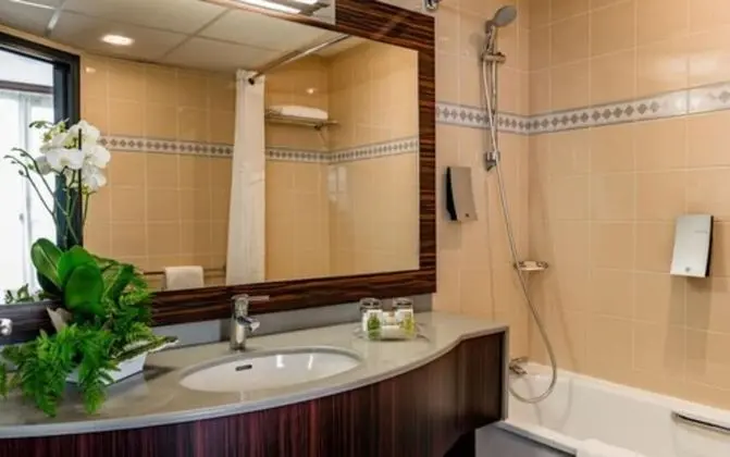 Premium Oda, 1 Büyük (Queen) Boy Yatak (Top Floor)