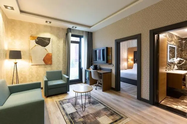 Garden Suite,Kara Manzaralı,Özel Bahçeli