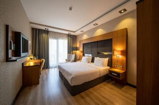 Standart Oda, Kara Manzaralı, Klimalı