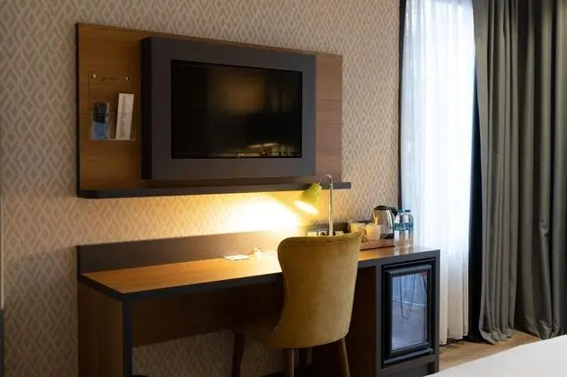 Standart Oda, Kara Manzaralı, Klimalı