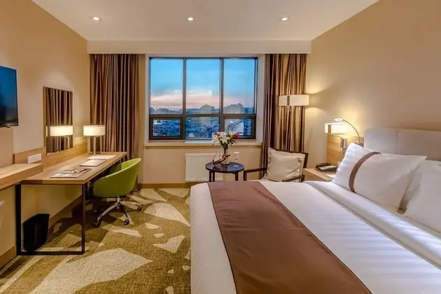 Standard Oda, 1 En Büyük (King) Boy Yatak