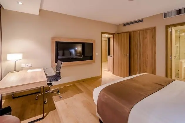 Standard Oda, 1 En Büyük (King) Boy Yatak, Şehir Manzaralı