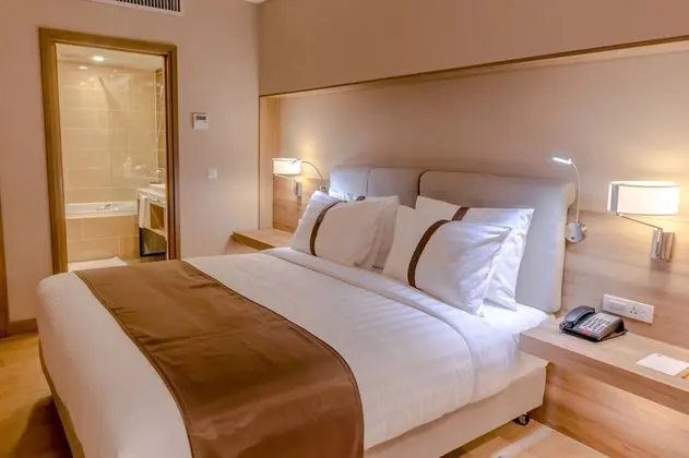 Standard Oda, 1 En Büyük (King) Boy Yatak, Şehir Manzaralı