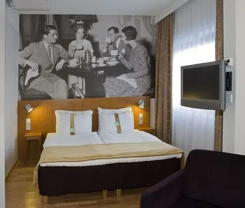Premium Oda, 1 En Büyük (King) Boy Yatak