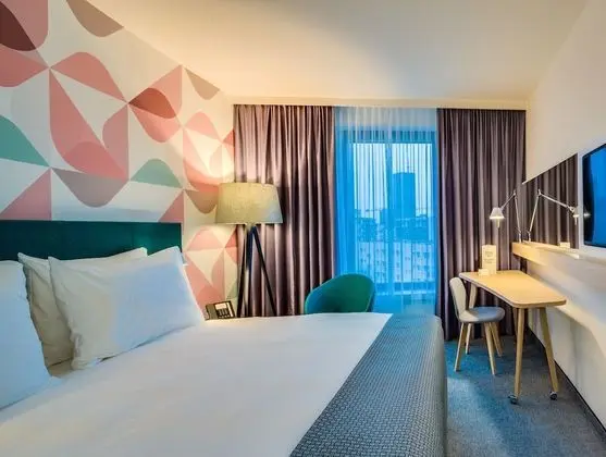 Standard Oda, 1 En Büyük (King) Boy Yatak, Şehir Manzaralı