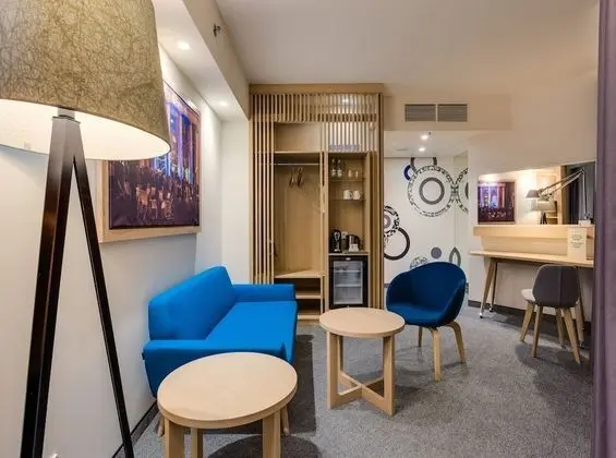 Süit, 1 En Büyük (King) Boy Yatak ve Çekyat