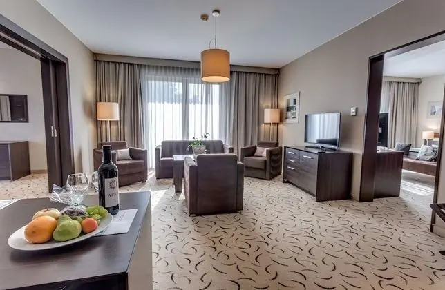 Süit, 1 En Büyük (King) Boy Yatak ve Çekyat