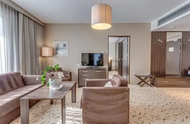 Süit, 1 En Büyük (King) Boy Yatak ve Çekyat