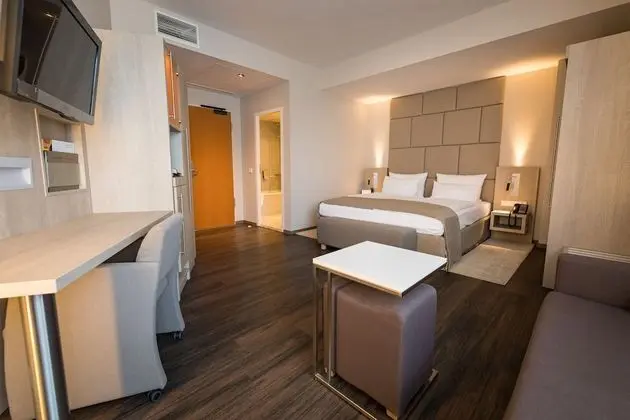 Superior Oda, 1 Çift Kişilik Yatak ve Çekyat