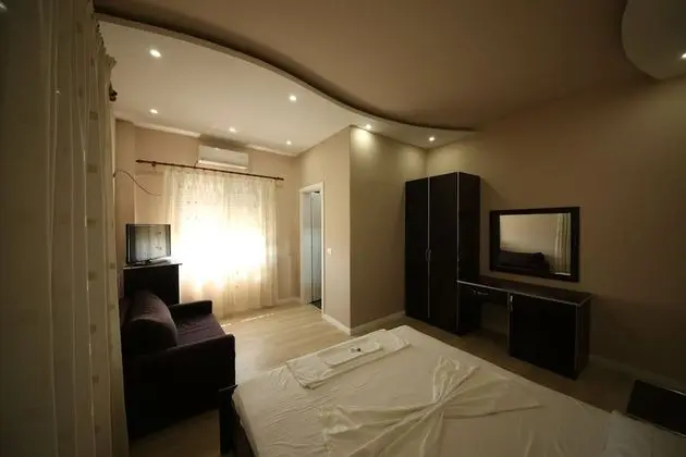 Tek Büyük Yataklı Oda, Balkon