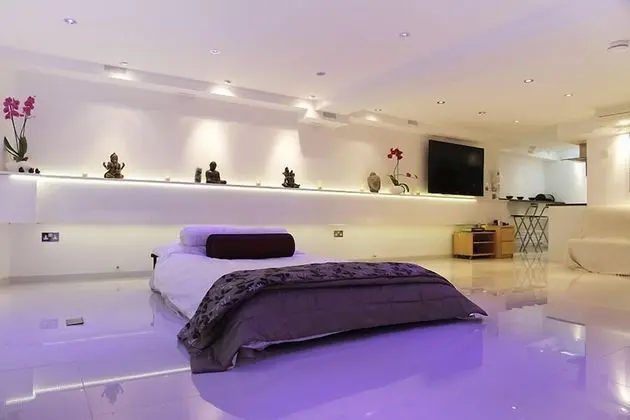 Superior Stüdyo, Banyolu/Duşlu (Iffley Flat 1)