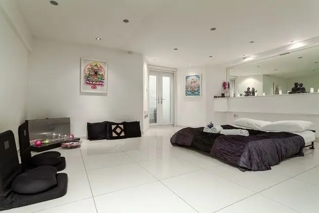 Superior Stüdyo, Banyolu/Duşlu (Iffley Flat 1)