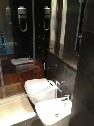 Superior Stüdyo, Banyolu/Duşlu (Iffley Flat 1)