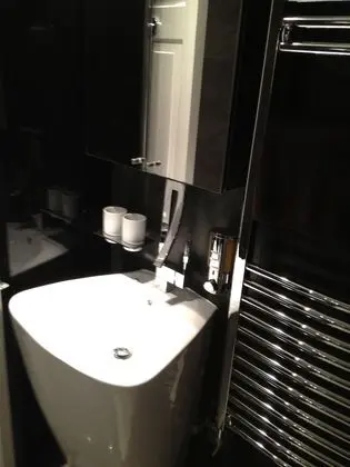 Superior Stüdyo, Banyolu/Duşlu (Iffley Flat 1)