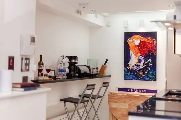 Superior Stüdyo, Banyolu/Duşlu (Iffley Flat 1)