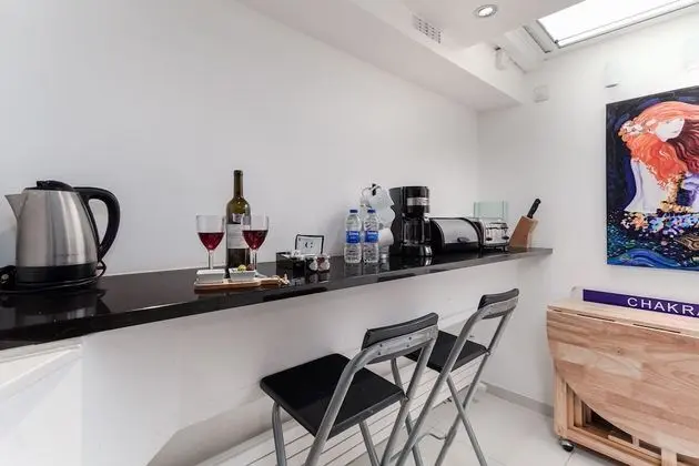 Superior Stüdyo, Banyolu/Duşlu (Iffley Flat 1)