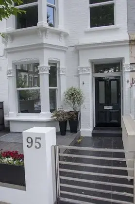 Superior Stüdyo, Banyolu/Duşlu (Iffley Flat 1)