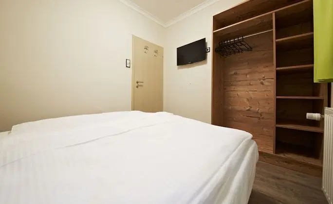 Ev, 5 Yatak Odası (Holiday Lodge)