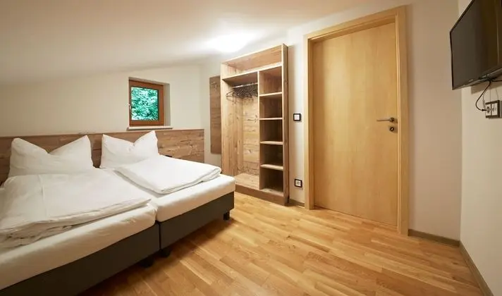 Ev, 5 Yatak Odası (Holiday Lodge)