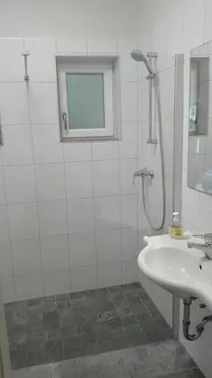 Ev, 5 Yatak Odası (Holiday Lodge)