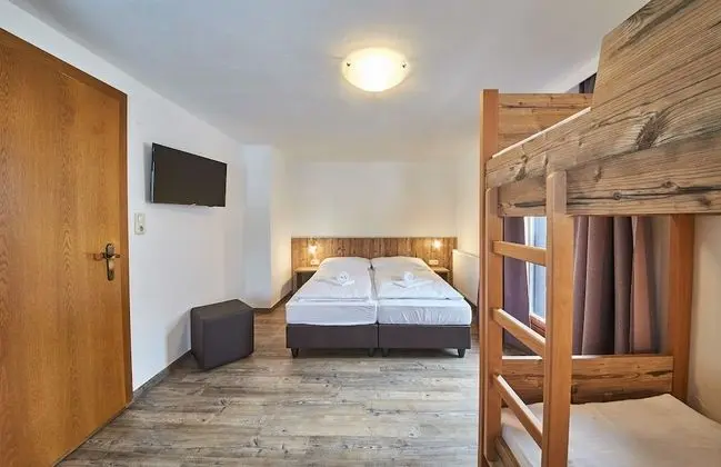 Ev, Birden Çok Yatak Odası, Dağ Manzaralı (Holiday Lodge)