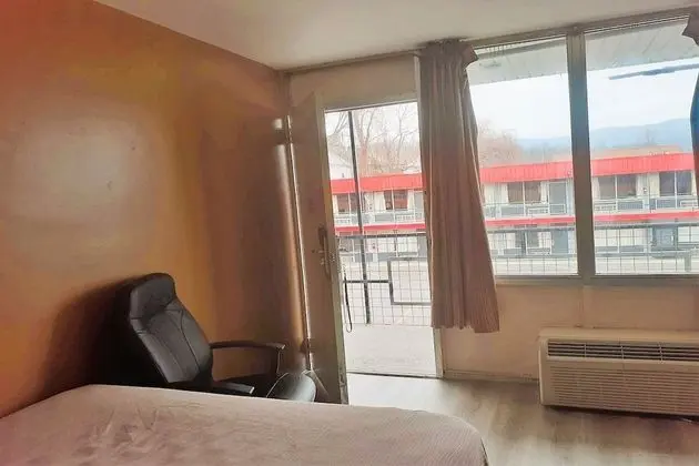 Oda, 1 Tek Kişilik Yatak