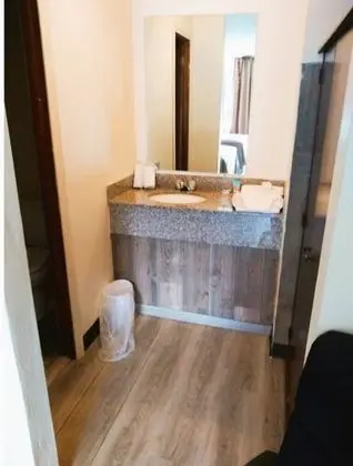 Oda, 2 Çift Kişilik Yatak, Sigara İçilebilir