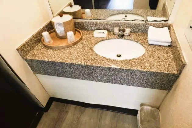 Oda, 2 Çift Kişilik Yatak, Sigara İçilmez