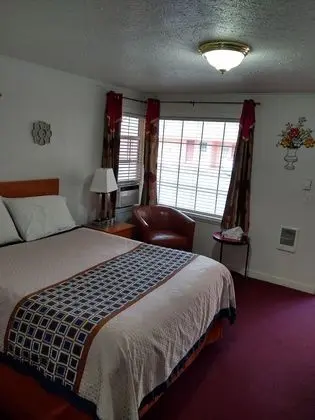 Room, 2 Queen Beds, Non-smoking