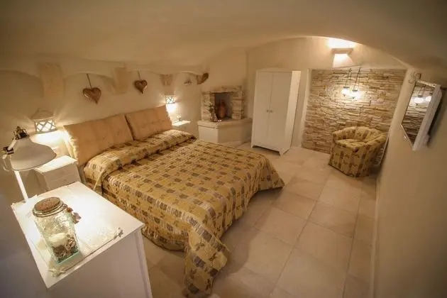 Romantic Dubleks (Vico Amalfitana 47)