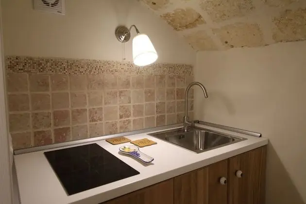 Romantic Dubleks (Vico Amalfitana 47)