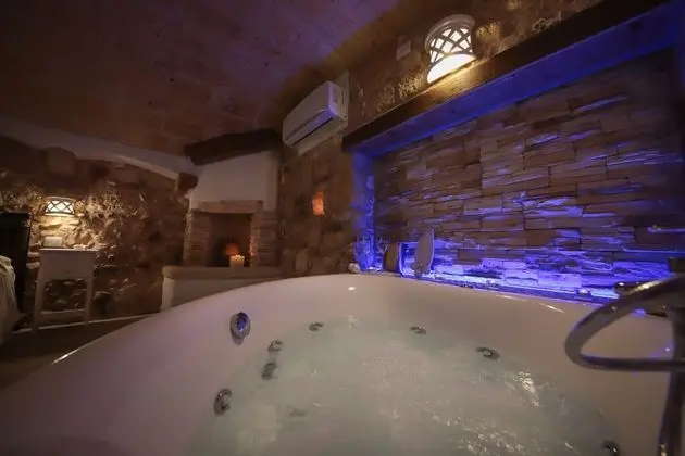 Romantic Dubleks (Vico Amalfitana 47)