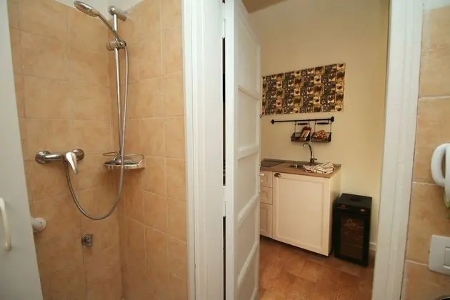 Standard Apart Daire (Vico Amalfitana 47)