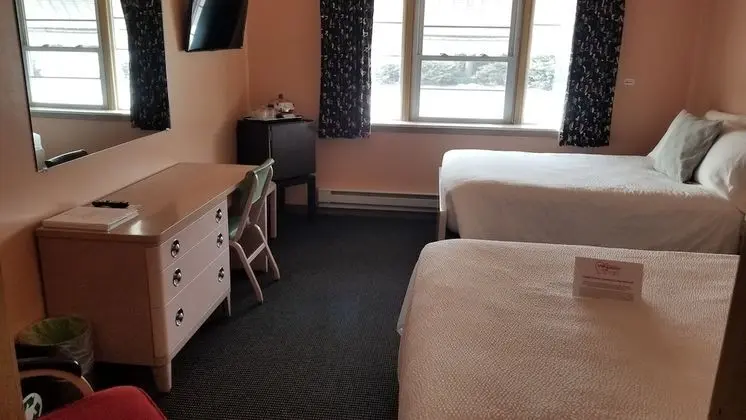 Oda, Birden Çok Yatak, Zemin Kat