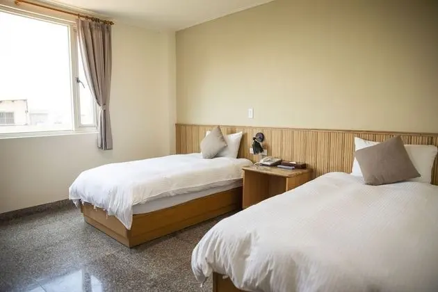 İki Ayrı Yataklı Oda, Şehir Manzaralı