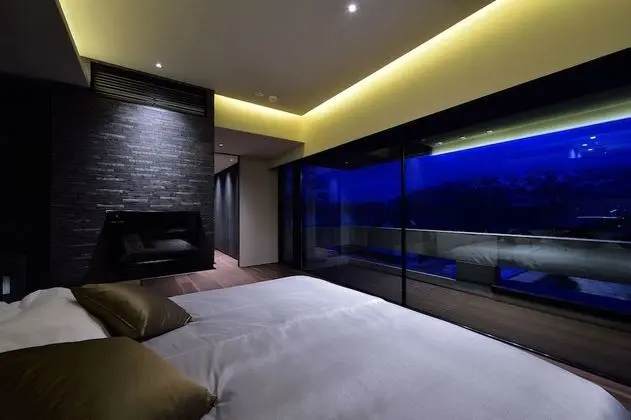 Ev (Ori, 12 Beds + 3 Japanese Futons)
