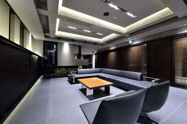 Ev (Ori, 12 Beds + 3 Japanese Futons)