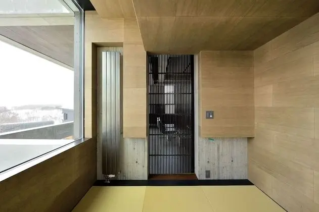 Ev (Ori, 12 Beds + 3 Japanese Futons)