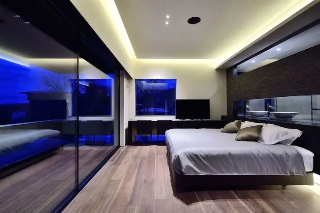 Ev (Ori, 12 Beds + 3 Japanese Futons)
